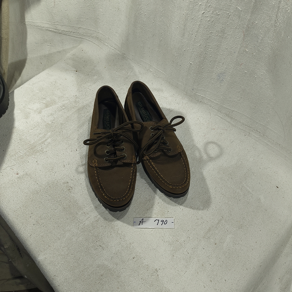G.H. Bass & Co. Dark Brown Lace-Up Loafers